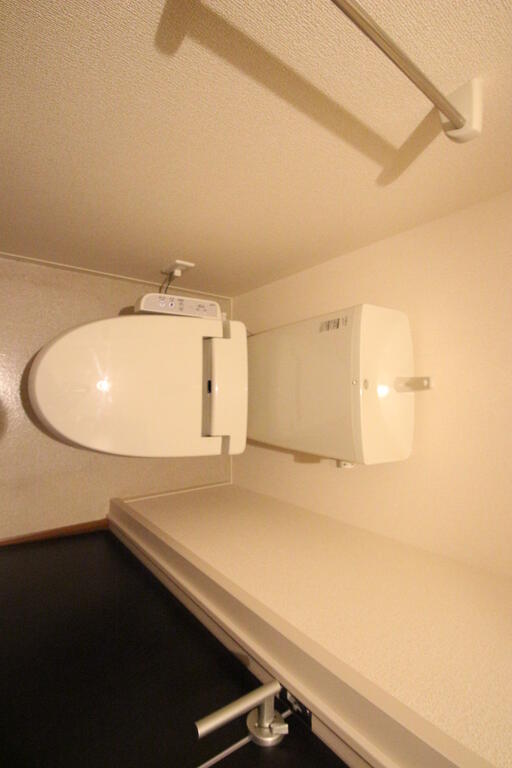 トイレ　同建物別号室