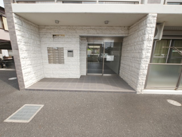 エントランス　★建物入口のお写真です★