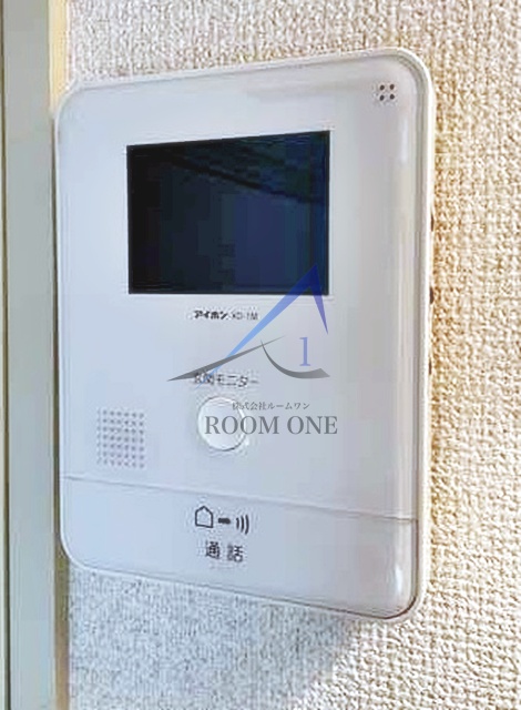セキュリティ　モニター付きインターホンです。