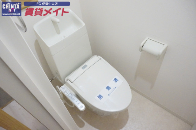 トイレ　同型