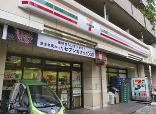 コンビニ　セブン-イレブン 渋谷東３丁目店（コンビニ）まで714m