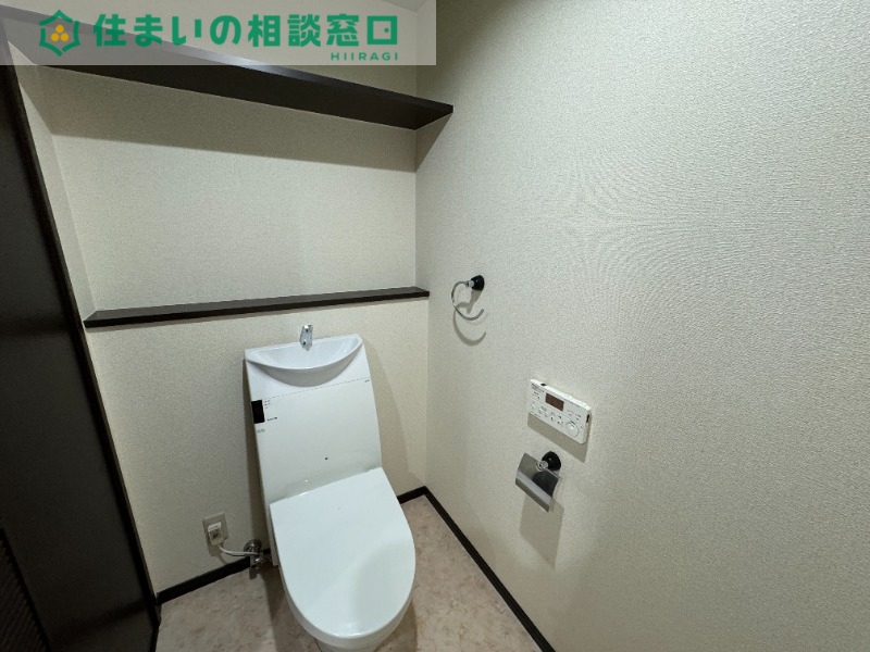 トイレ　同型