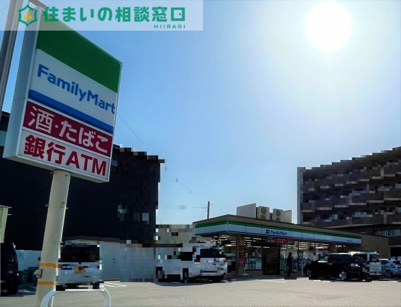 コンビニ　ファミリーマート岡崎柱六丁目店（コンビニ）まで444m