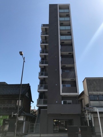 建物外観　西八王子駅徒歩12分のオートロック・エレベータ―完備の綺麗な
