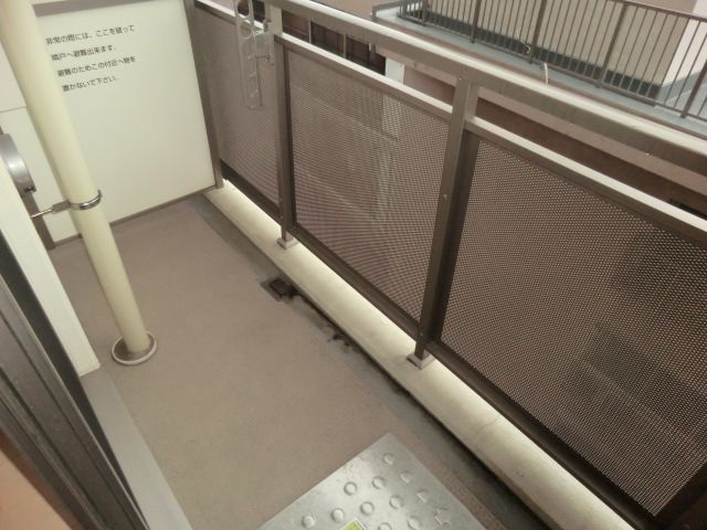 バルコニー