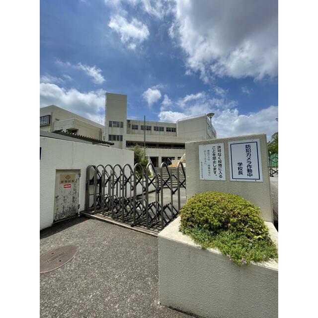 小学校　厚木市立毛利台小学校（小学校）まで979m