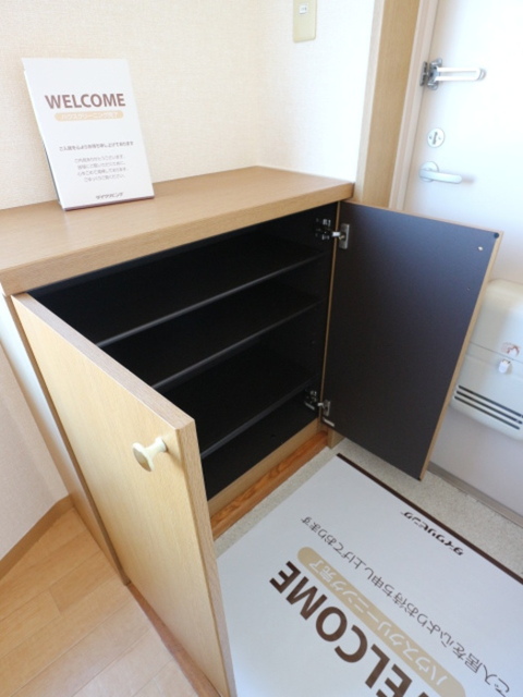 玄関　シューズボックス