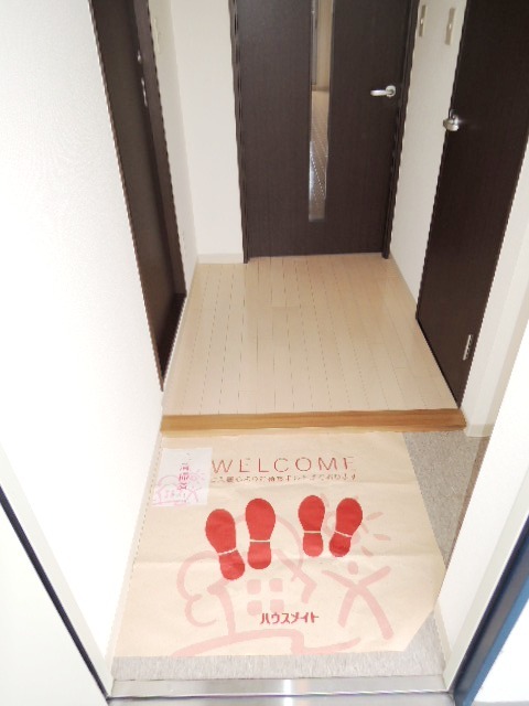 玄関　【別室参考写真】広々玄関です☆