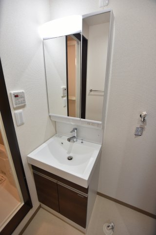 洗面設備　別号室の画像です。ご参考下さい