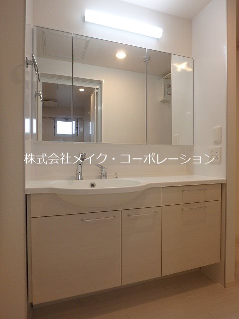 洗面設備　※同施工会社参考写真