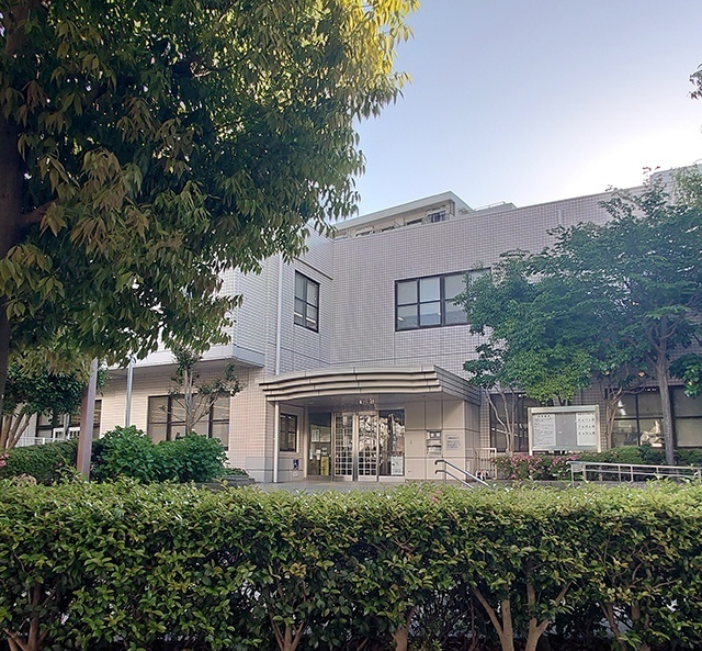 図書館　横浜市港南図書館（図書館）まで517m