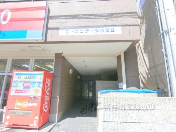 エントランス　エントランス