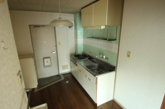 キッチン　※別部屋の写真です