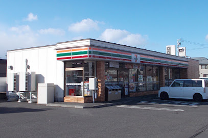 コンビニ　セブンイレブン札幌新琴似1条店（コンビニ）まで572m