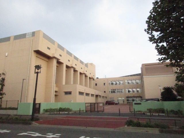 中学校　千葉市立緑町中学校（中学校）まで822m