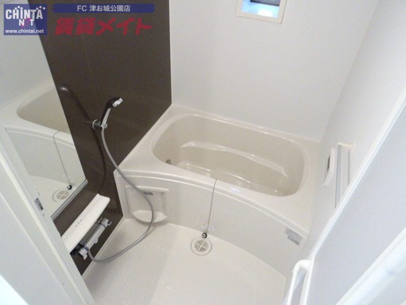 バス・シャワールーム　同型タイプ画像