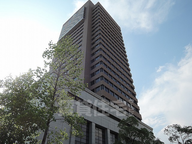 その他　東大阪市役所（その他）まで591m
