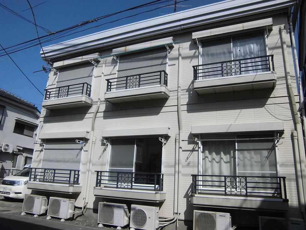建物外観　南向きに面しております。