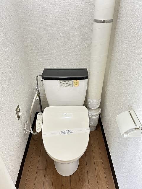 トイレ　画像は203号室です（参考）