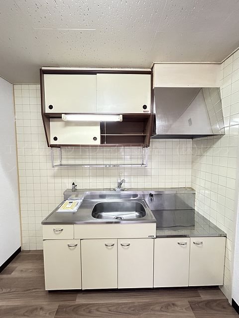 キッチン　画像は203号室です（参考）