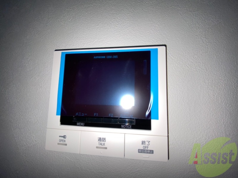 セキュリティ　ＴＶモニター付インターホンです。来客者の顔が見えるので安心！