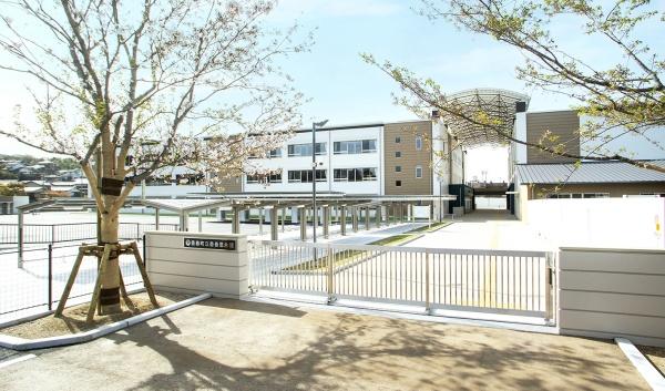 小学校　香春町立香春思永館（小学校）まで1194m