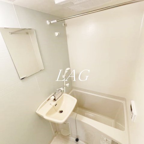 バス・シャワールーム　お風呂です。