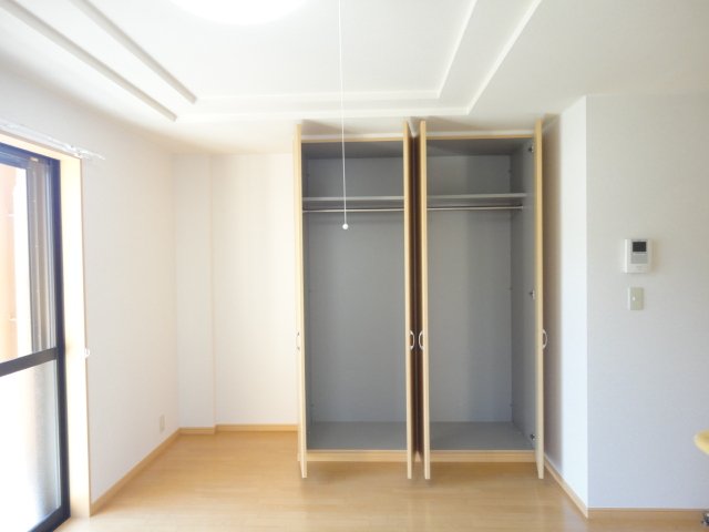 収納　クローゼット