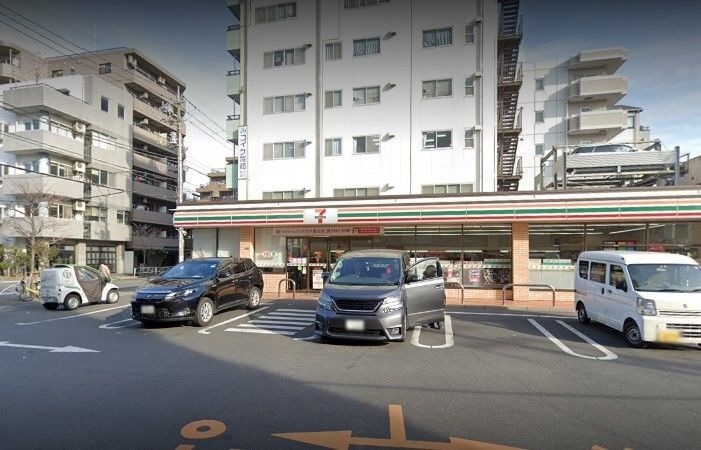 コンビニ　セブンイレブン墨田八広4丁目店（コンビニ）まで405m