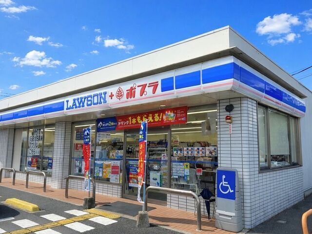 コンビニ　ローソン境港外江店（コンビニ）まで1000m