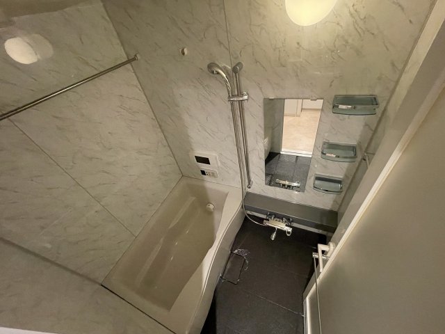 バス・シャワールーム　ゆったり過ごせるお風呂です
