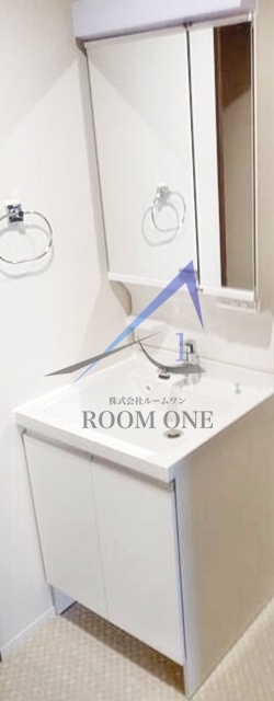 洗面設備　洗面台です。