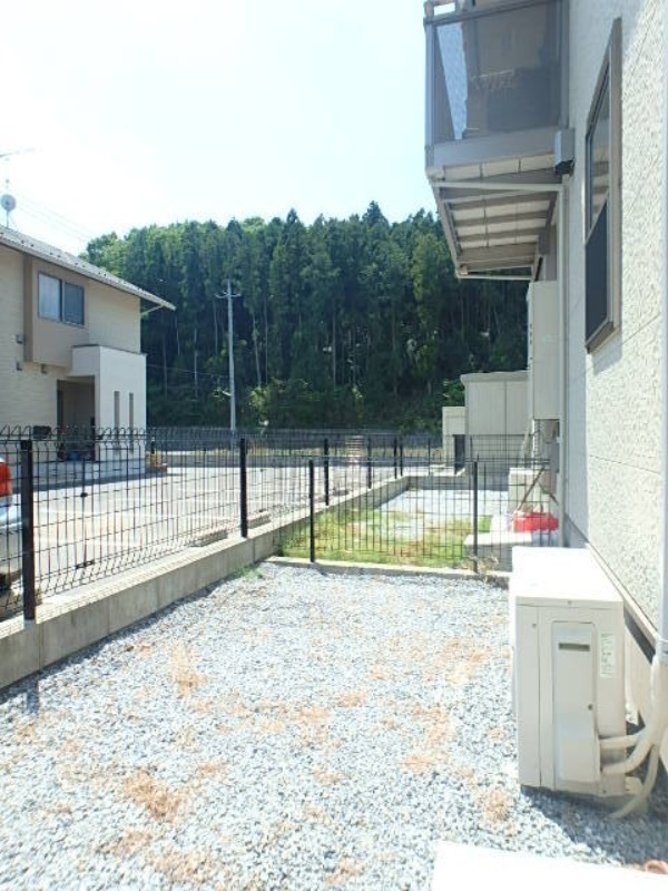 庭　図面と現状に相違がある場合には現状を優先