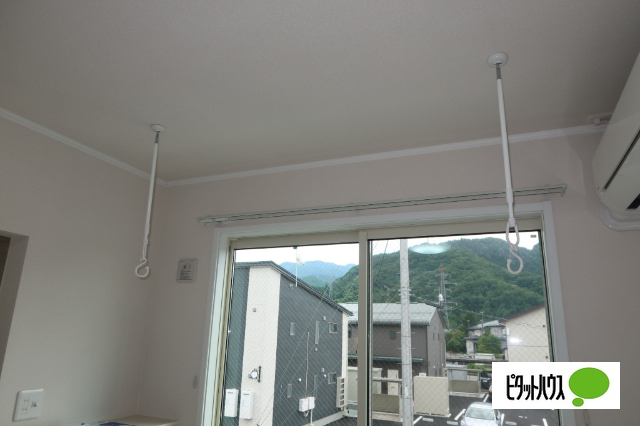 バルコニー　室内物干し