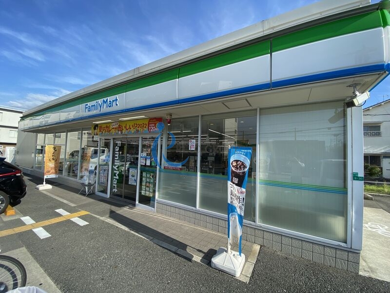 コンビニ　ファミリーマート背戸口一丁目店（コンビニ）まで622m