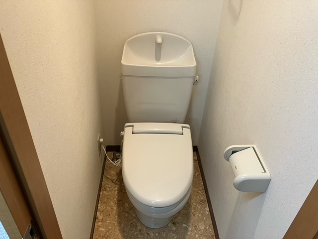 トイレ　別部屋参考写真