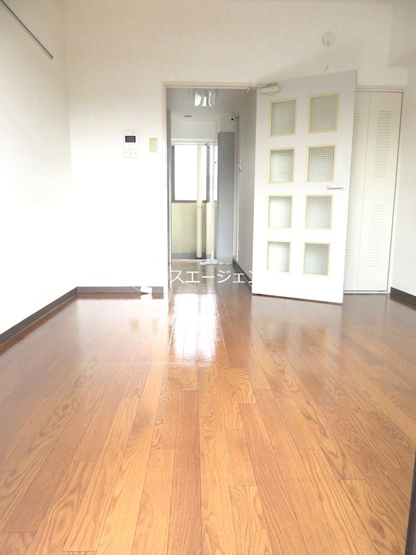 その他部屋・スペース　南向きのお部屋です。