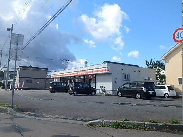 コンビニ　セイコーマート千歳稲穂店（コンビニ）まで435m