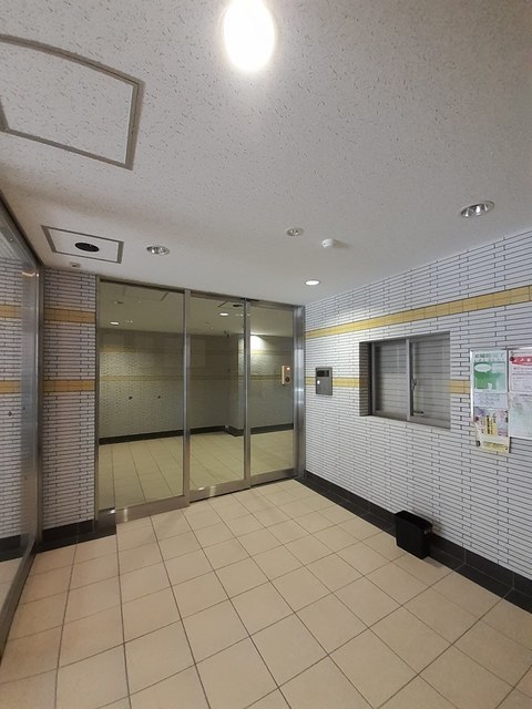 エントランス　エントランス