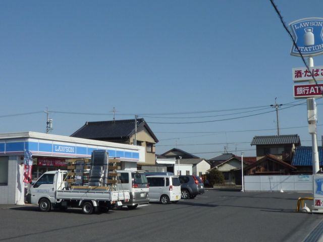 コンビニ　ローソン（コンビニ）まで2400m