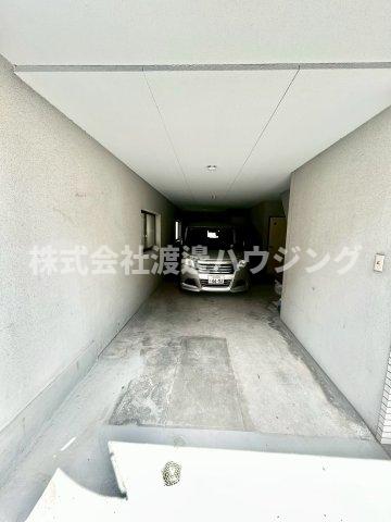 駐車場　駐車2台可