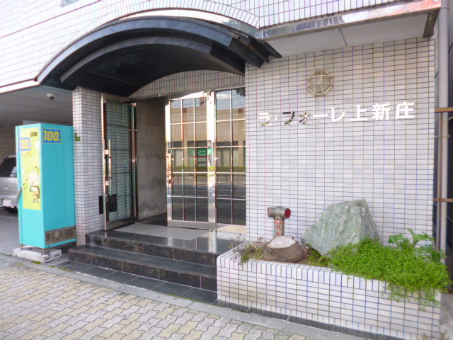 エントランス　きれいなエントランスです