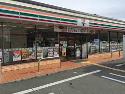 コンビニ　セブンイレブン 高槻南芥川町店（コンビニ）まで230m