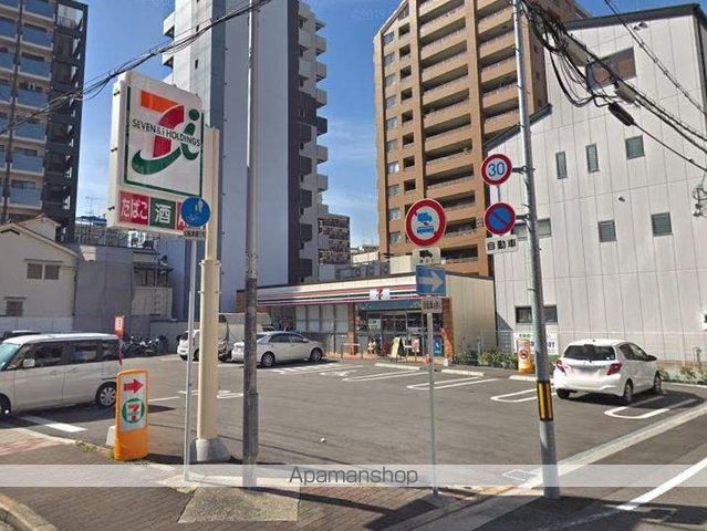 コンビニ　セブンイレブン（コンビニ）まで729m