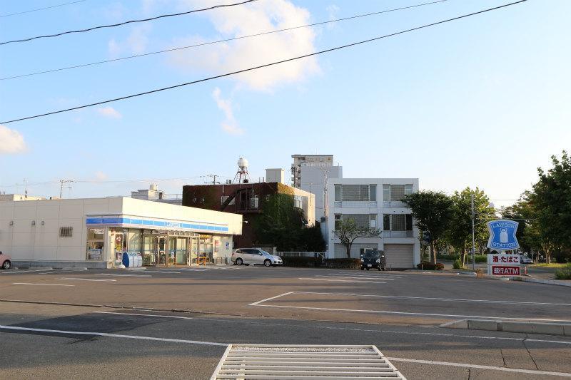 コンビニ　ローソン　山王けやき通り店（コンビニ）まで450m