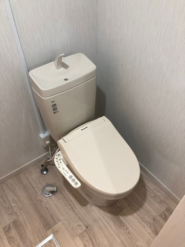 トイレ　現況優先