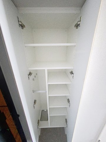 収納　シューズBOX