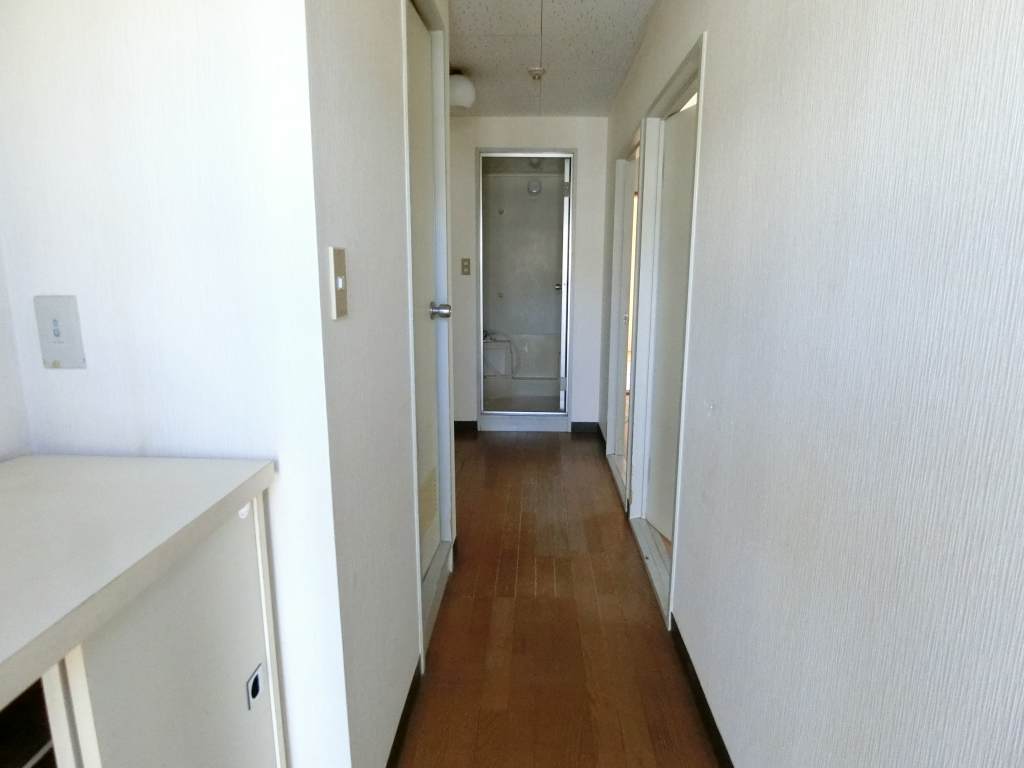 玄関　女性の方に人気室内中廊下