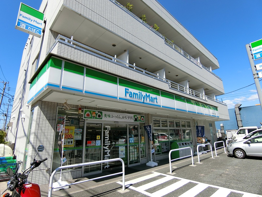 コンビニ　ファミマ（コンビニ）まで270m