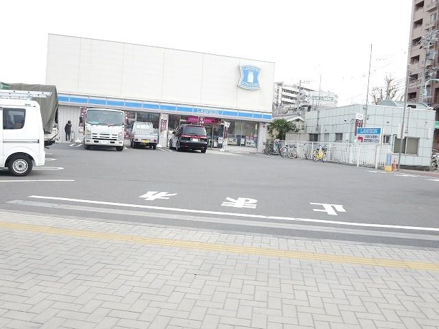 コンビニ　ローソン（コンビニ）まで230m
